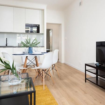 Family City Center Apartment By Renters Prestige Warsaw Exterior photo