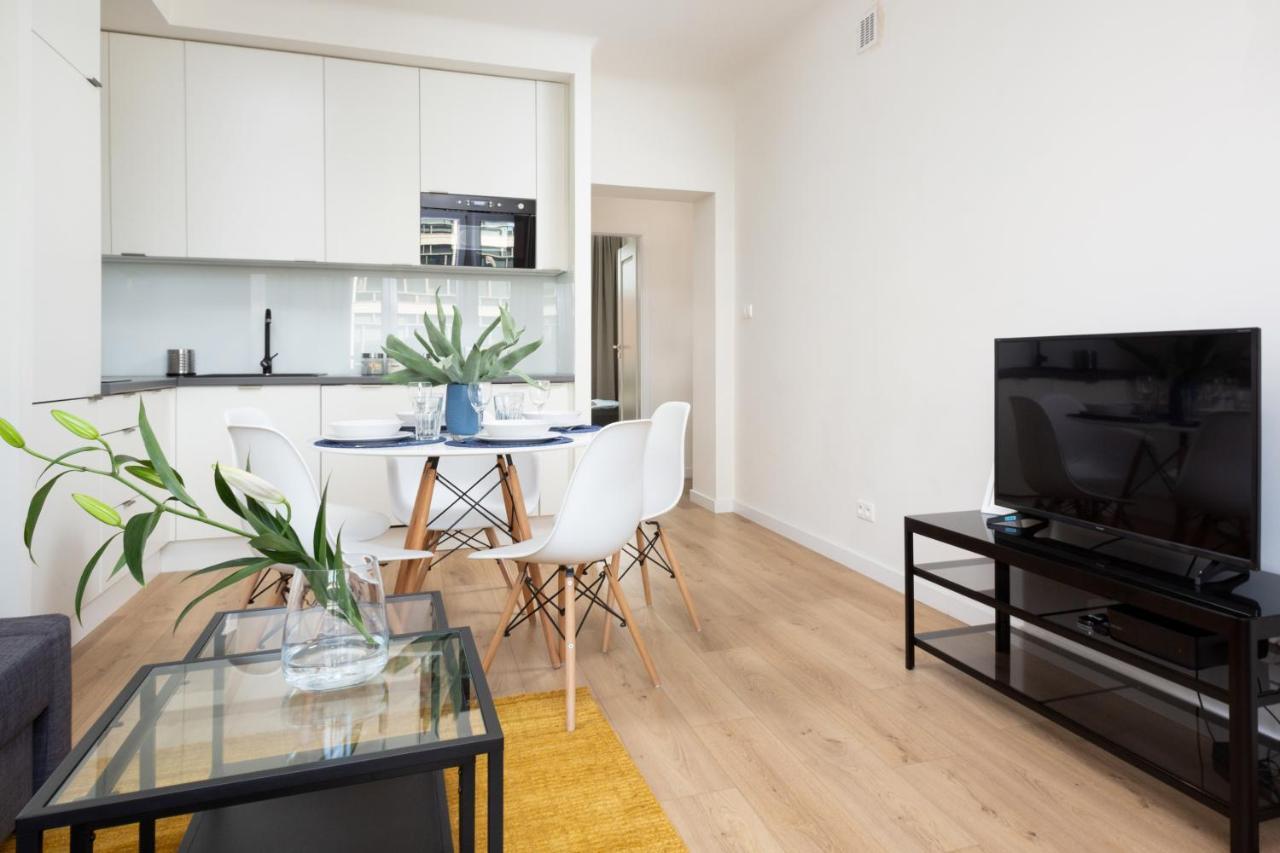 Family City Center Apartment By Renters Prestige Warsaw Exterior photo